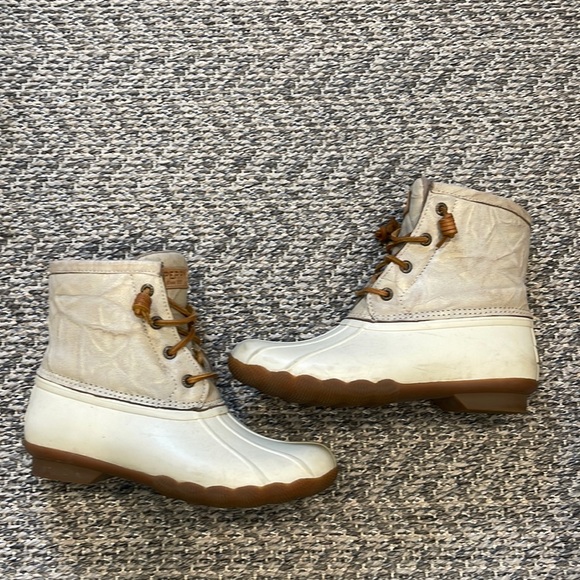 Sperry Shoes - Sperry Size 6 Boots